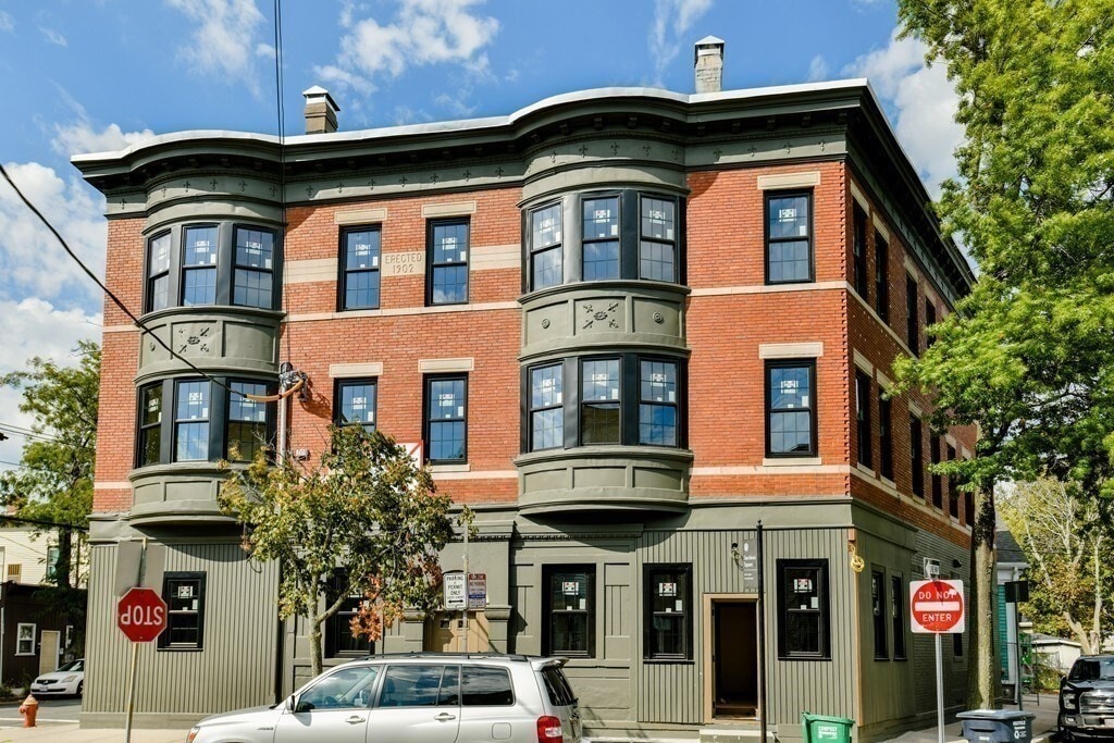 Primary Photo - 113 Webster Ave