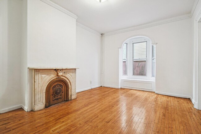 Building Photo - 225 Palisade Ave