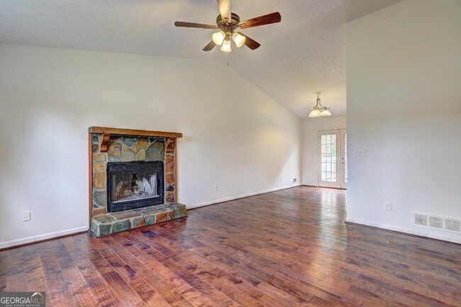 Building Photo - 1277 Iron Gate Blvd
