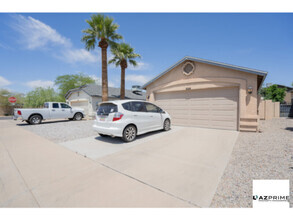 Building Photo - 8870 W Villa Rita Dr