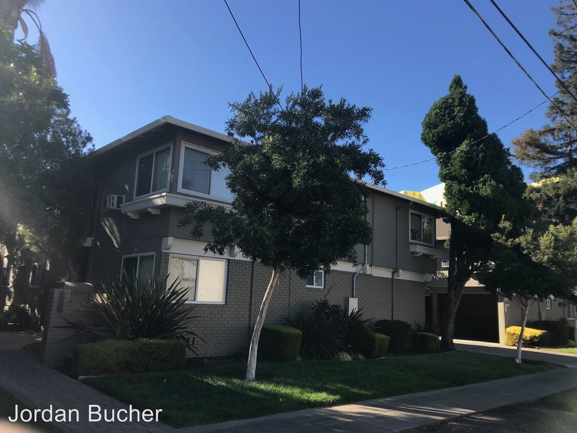 Primary Photo - 908-912 Rich Ave