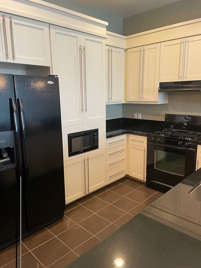 Open Kitchen with Granite Counters - 350 S 200 E