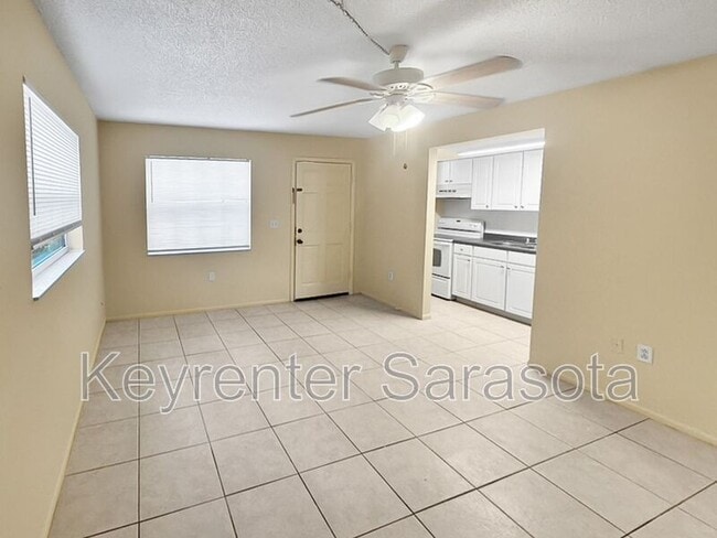 Foto del edificio - 2411 8th St
