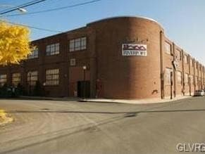 Primary Photo - 11 W 2nd St