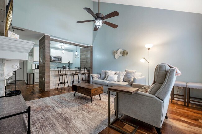 Foto del edificio - 2738 W Tharpe St