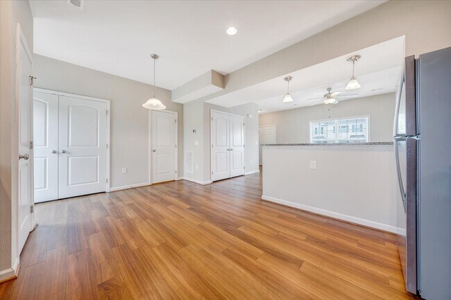 Foto del edificio - New River Townhomes