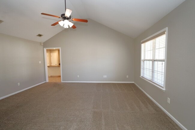 Foto del edificio - 1823 Hazel Dr