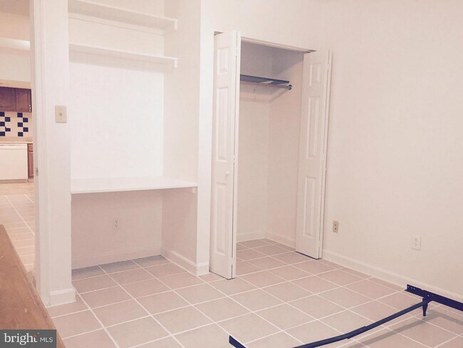 Foto del edificio - 1711 35th St NW