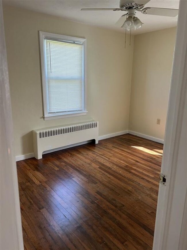 Foto del edificio - 4 Bedroom in Central School District