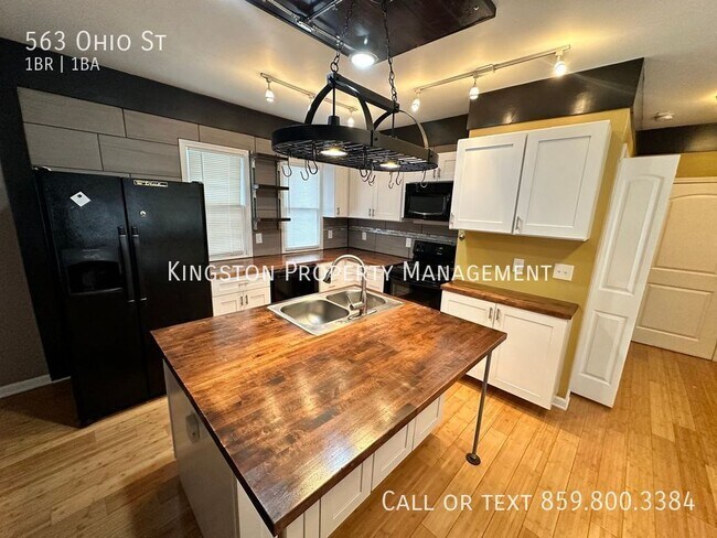 Foto del edificio - Stunning 1 Bedroom!