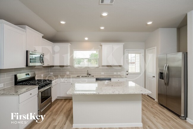 Foto del edificio - 14914 Bog Mill