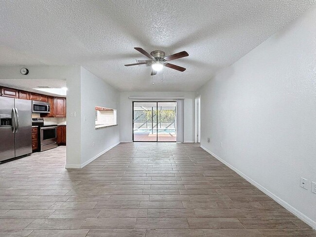 Foto del edificio - 7410 Dundee Ct