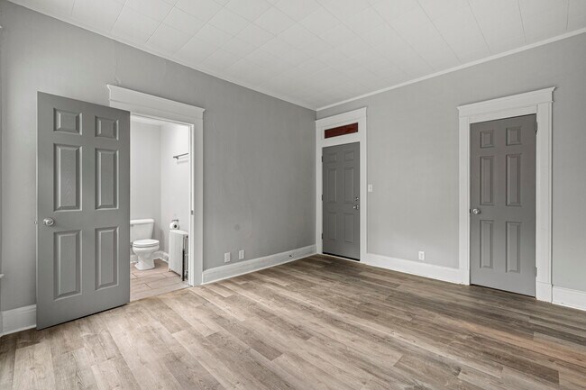 Living Room - 314 10th St