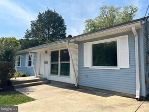Building Photo - 6732 Harrison Ln