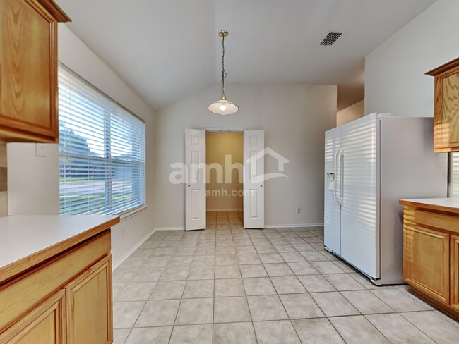 Building Photo - 1305 Hennessey Ct