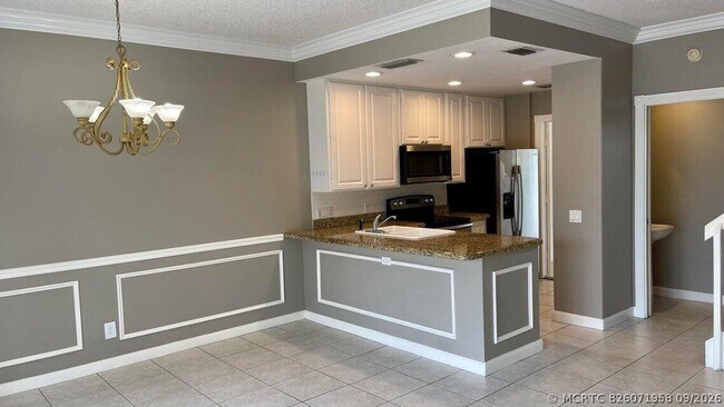 Foto del edificio - 2039 Tarpon Lake Way