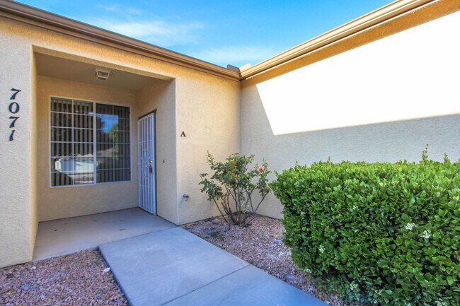Foto del edificio - Prescott Valley Duplex with 2 Car Garage