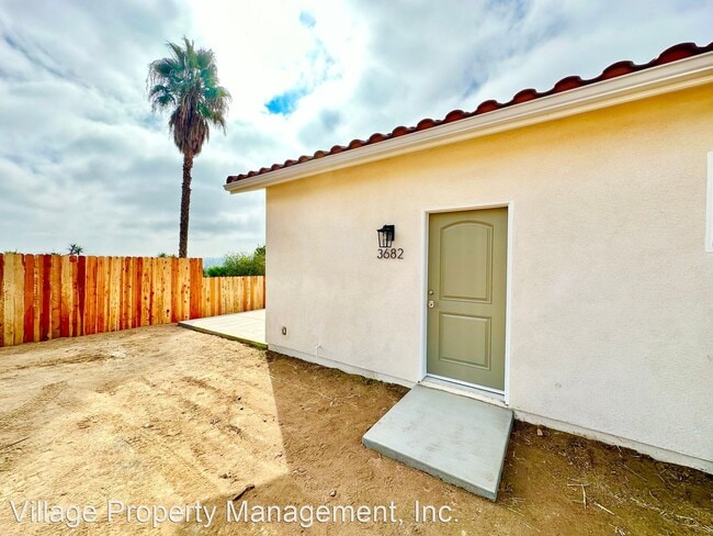 Building Photo - 1 br, 1 bath House - 3682 Alta Vista Drive...