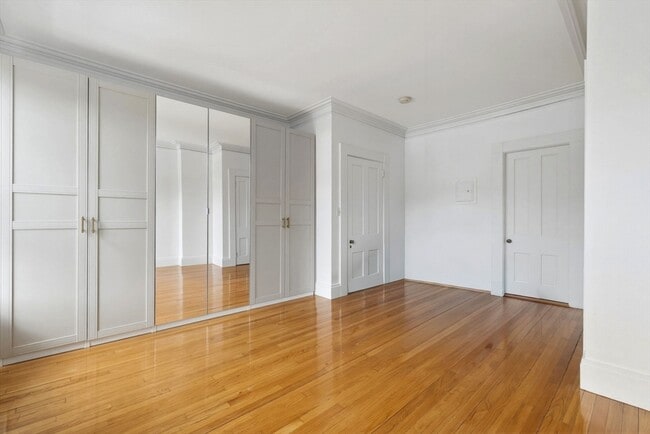 Building Photo - 93 Pinckney St