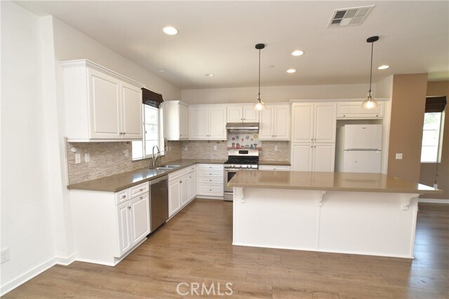 Building Photo - 25 Eagles Nest Dr