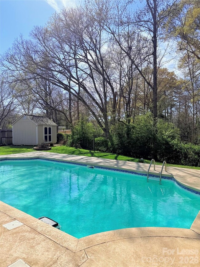 Foto del edificio - 3906 Crimson Wing Dr