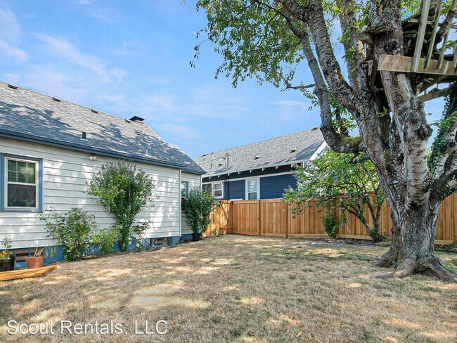 Foto del edificio - 3 br, 1 bath House - 4624 SE Windsor Ct