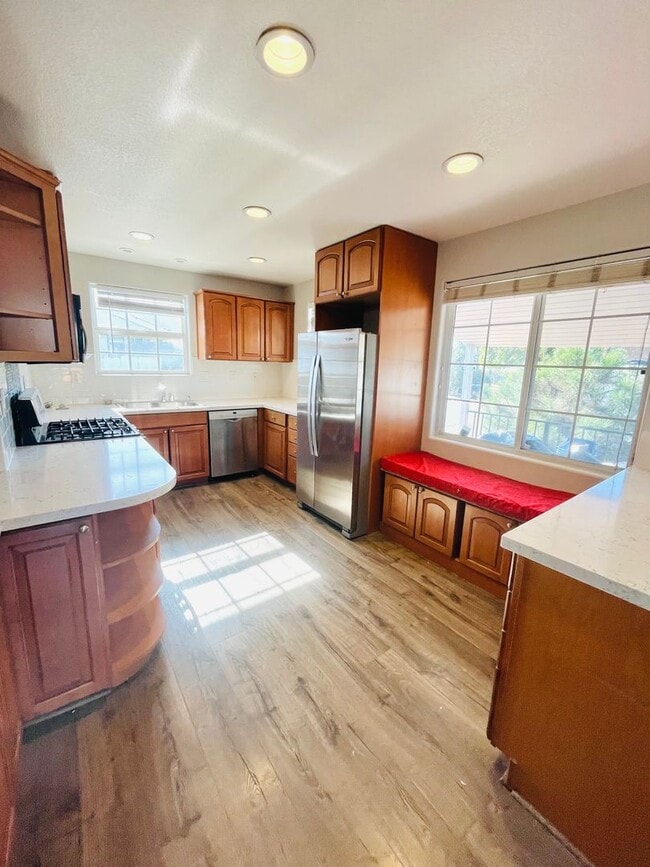 Building Photo - Lovely Linda Vista 3BD/2.5BA Home Availabl...