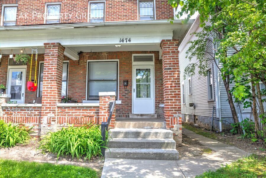 Foto principal - 1484 Summit St
