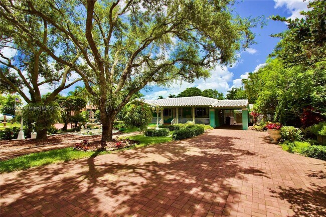 Foto del edificio - 937 Hunting Lodge Dr