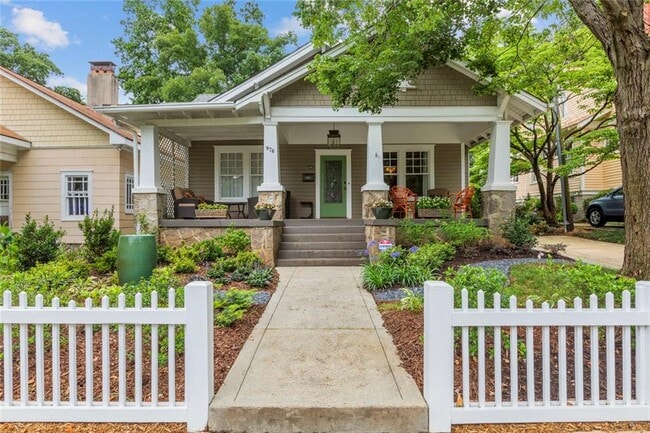 Foto del edificio - 976 Adair Ave NE