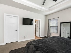 Building Photo - 2049 Birchside Dr