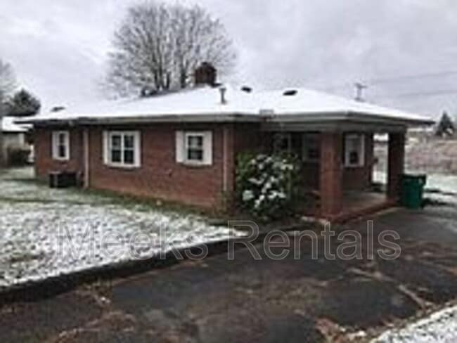 Building Photo - 3415 Teays Valley Road