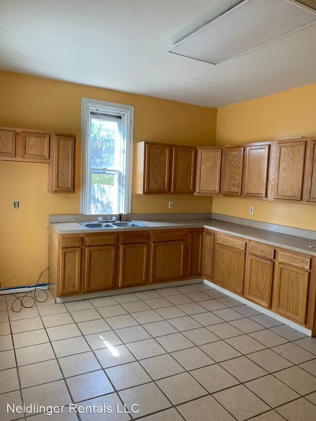 Building Photo - 5 br, 2 bath House - 1940 N 5th St