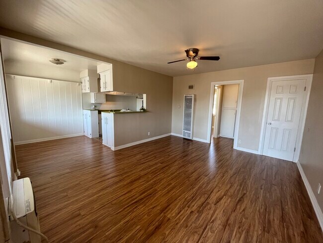 Building Photo - 6116 Radford Ave