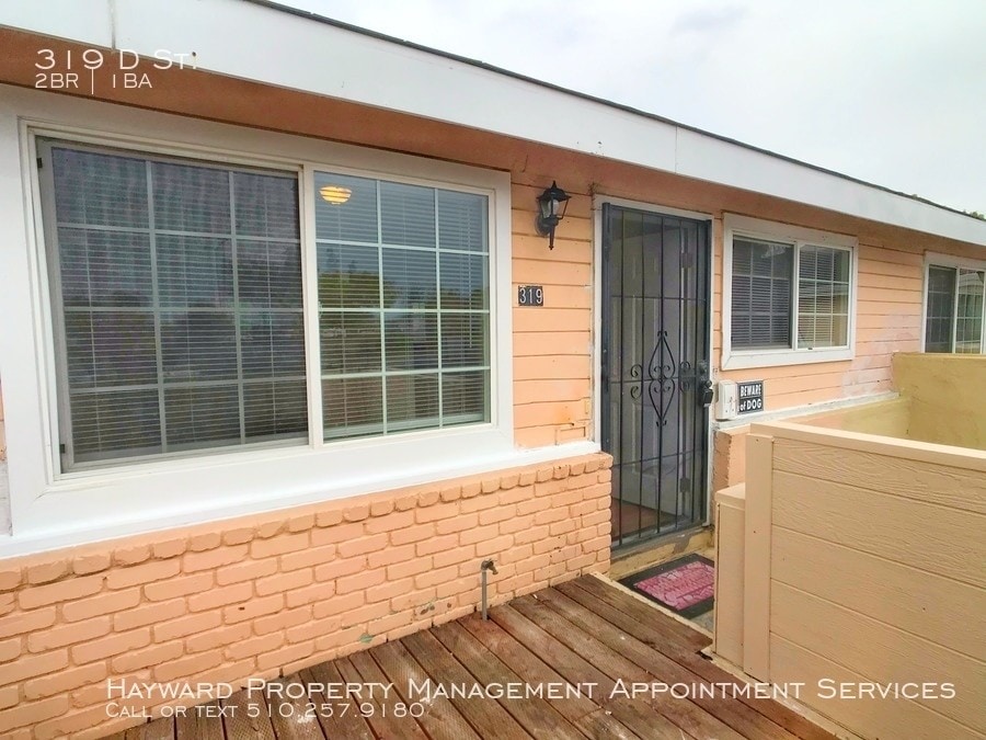 Primary Photo - 319 D St