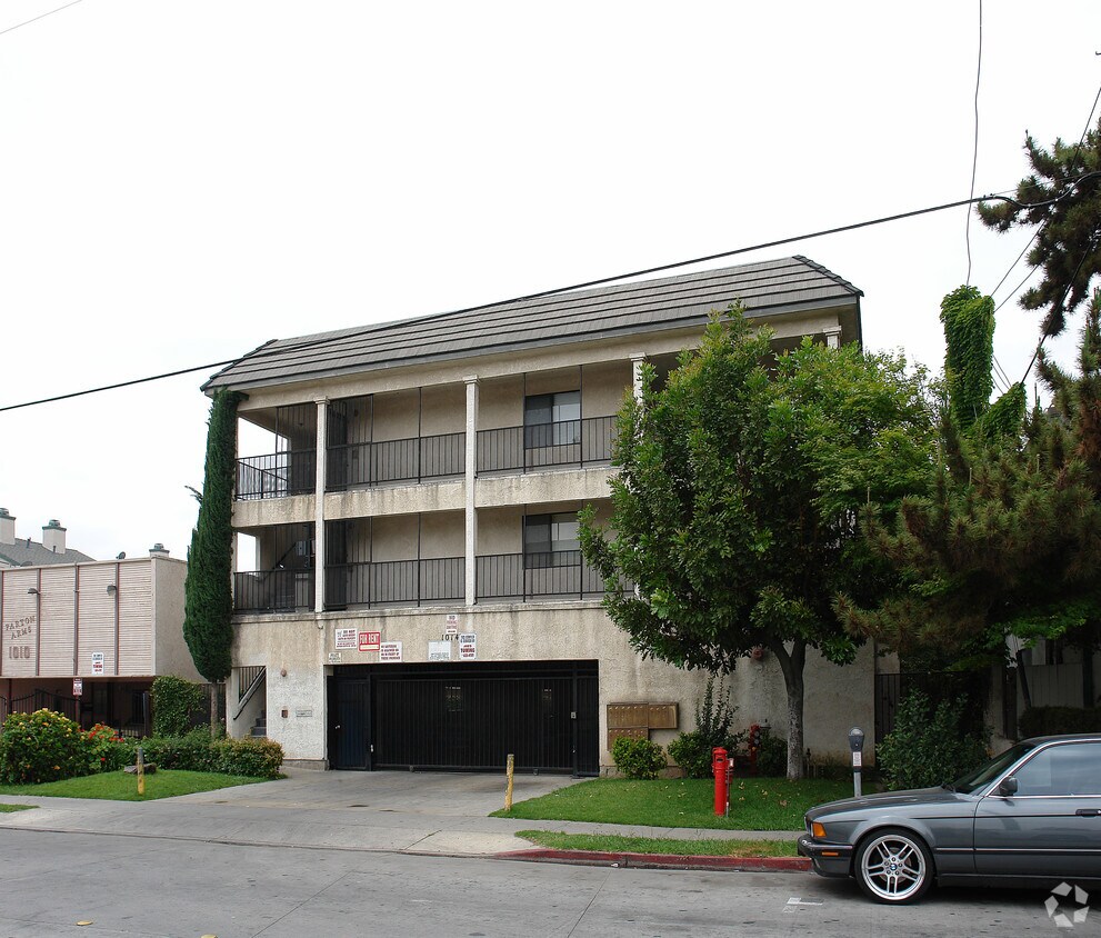 Building Photo - 1014 N Parton St