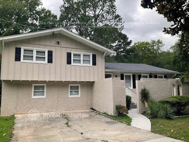 Building Photo - 6355 Tahoe Dr