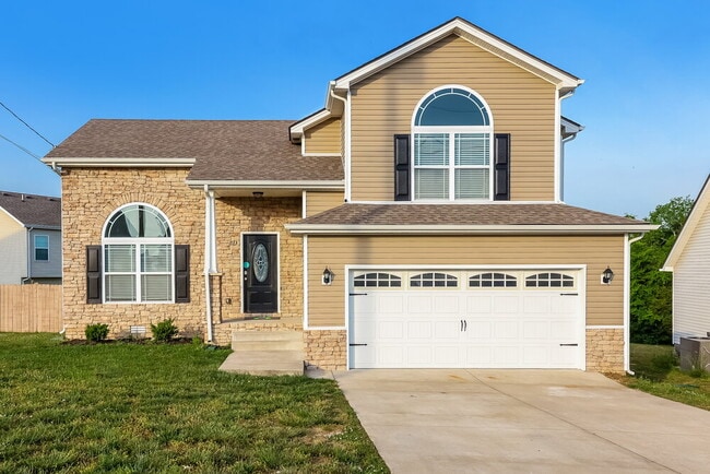 Building Photo - 713 Wildwood Dr