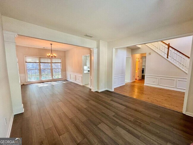 Building Photo - 10920 Glenbarr Dr