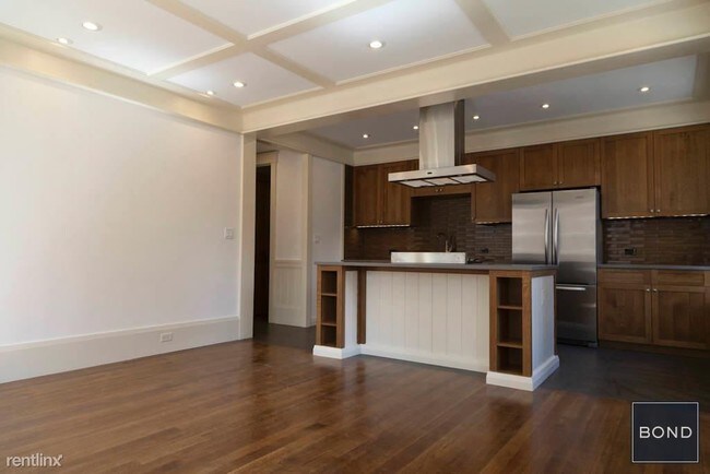 Building Photo - 3 br, 2 bath House - 307 W 17th St