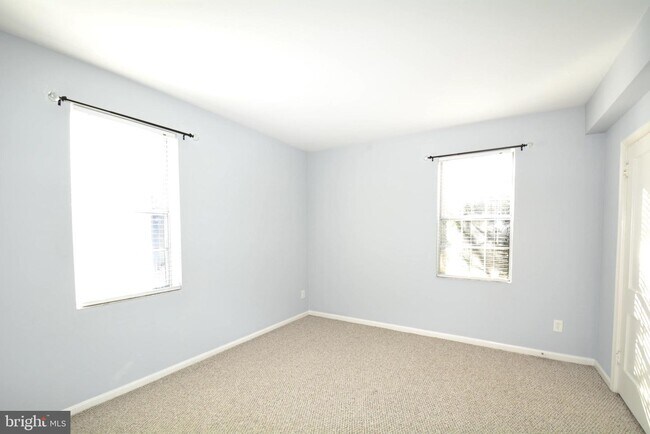 Building Photo - 1802 Lee Hwy