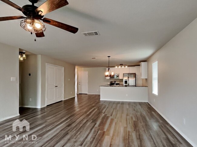 Building Photo - 31575 Bard Ln