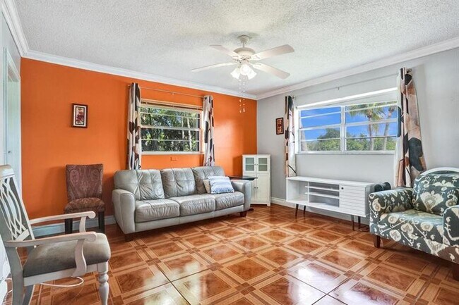 Foto del edificio - 2240 Johnson St