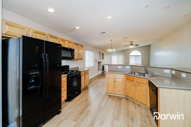 Building Photo - 6059 Camden Cove St