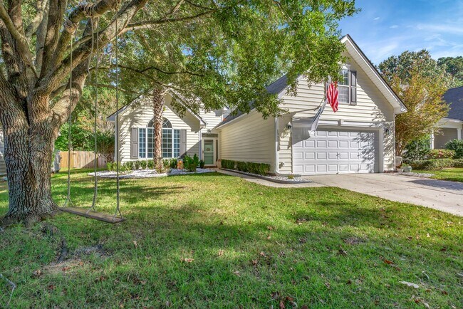 Foto del edificio - Stunning Single-Level Home in Marsh Walk, Mount Pleasant