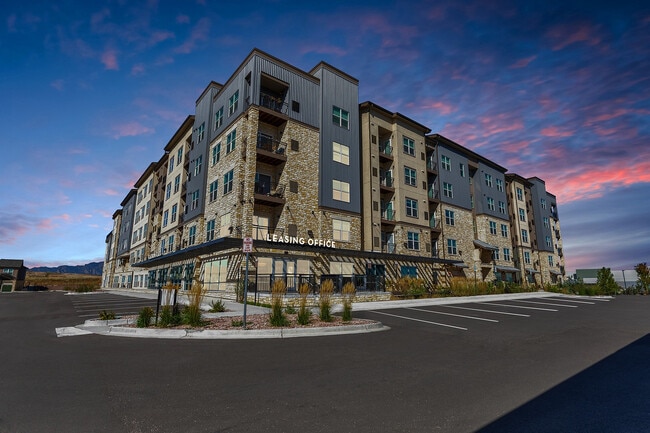Leasing Office at Dusk - Flatiron Flats Apartments