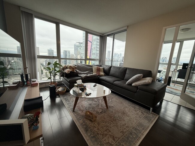 Photo du bâtiment - 1507-1408 Strathmore Mews