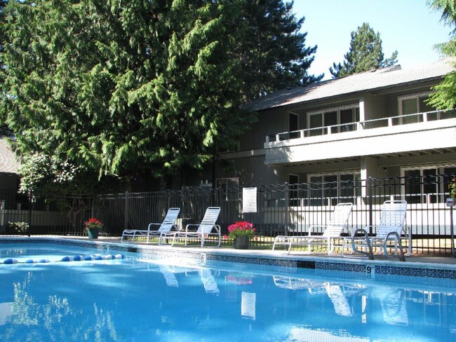 Foto del edificio - 4816 176th St SW