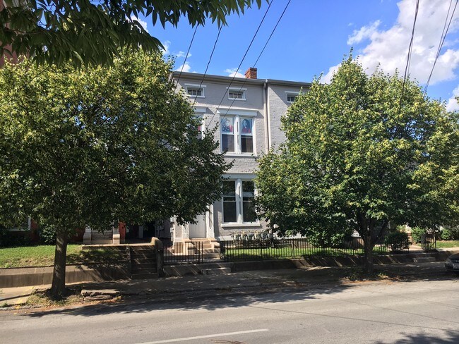 Foto del edificio - 817 E Gray St