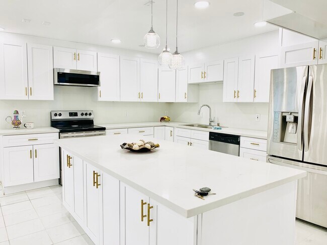 Foto del edificio - 5301 Balboa Blvd